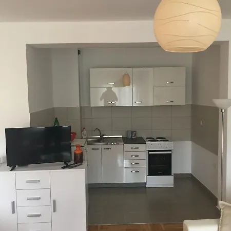 Vucko Apartment *