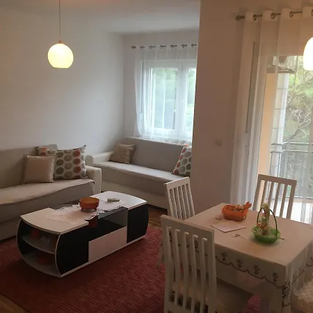 Vucko Apartment *